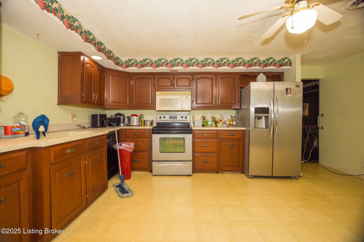 Listing Image 20