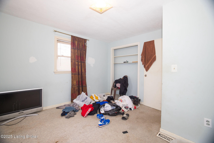 Listing Image 38