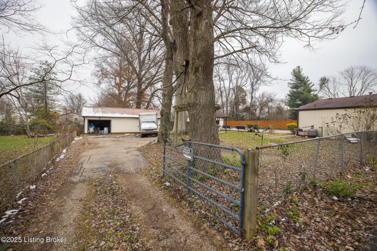 Listing Image 68