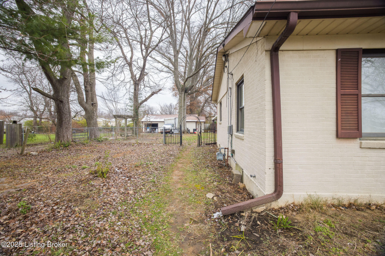 Listing Image 69