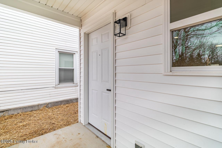 Listing Image 28