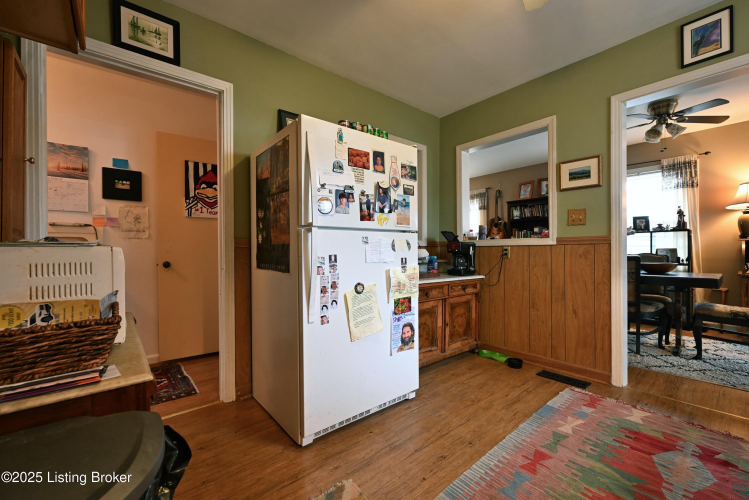 Listing Image 17