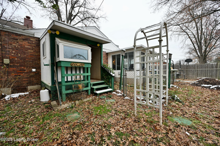 Listing Image 32