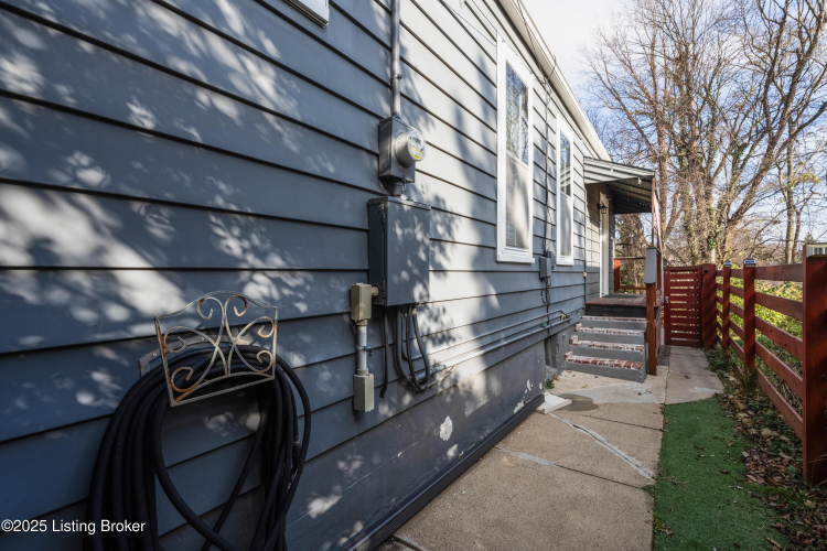 Listing Image 24