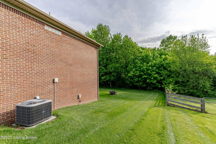 Listing Image 51