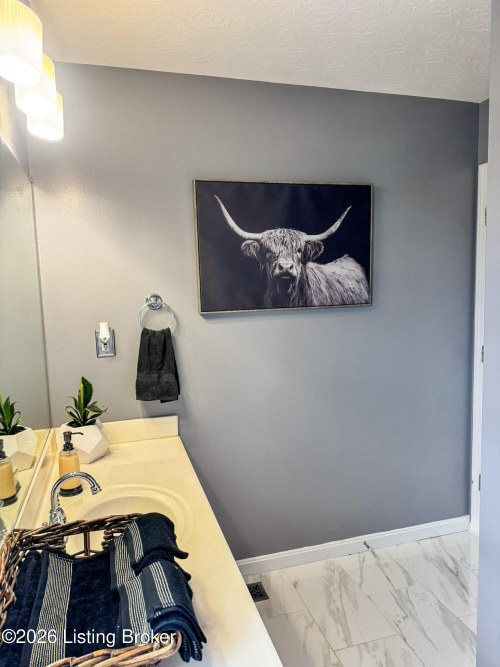 Listing Image 38