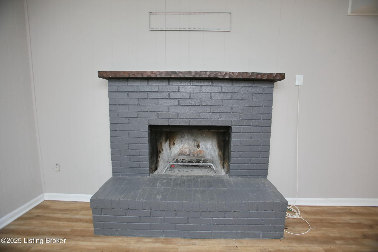 Listing Image 33