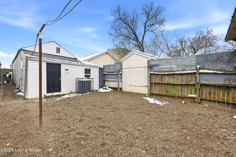 Listing Image 22