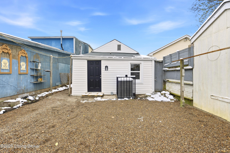 Listing Image 23