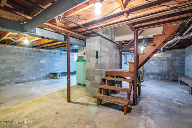 Listing Image 37
