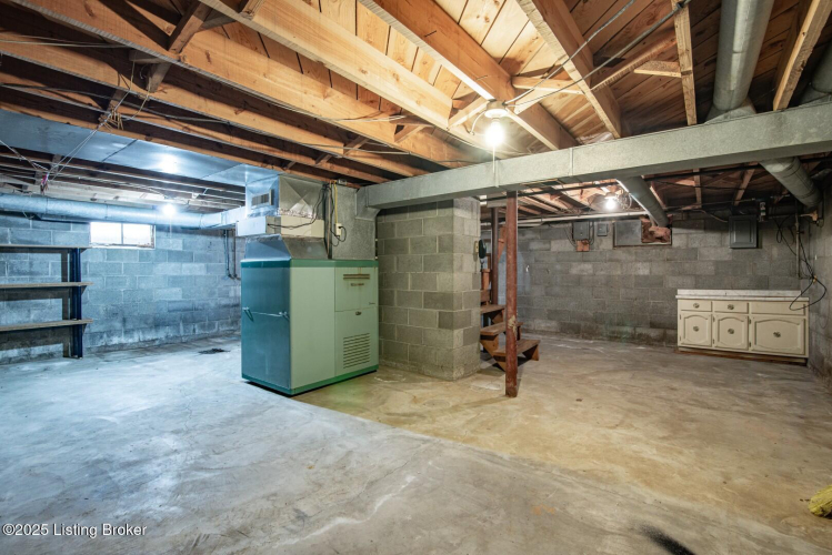 Listing Image 38
