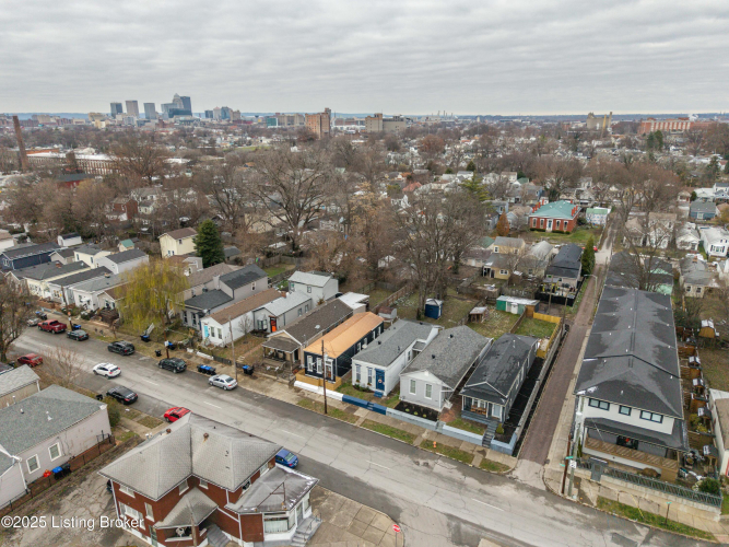 Listing Image 3