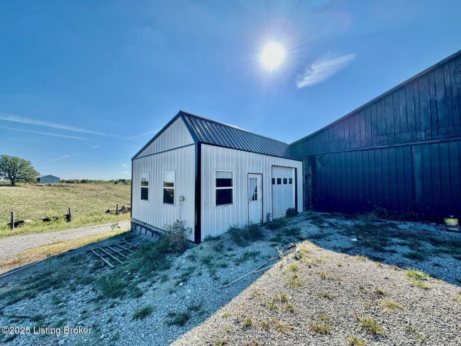 Listing Image 15