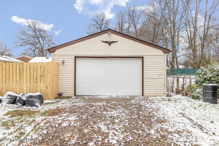 Listing Image 29