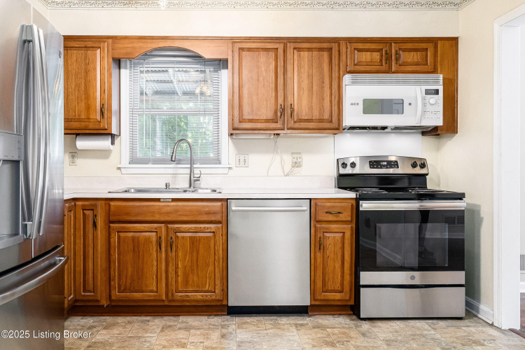 Listing Image 14