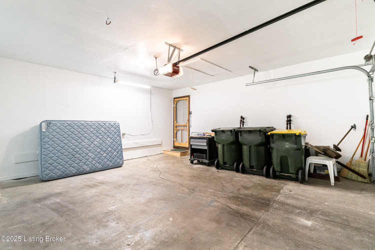 Listing Image 52