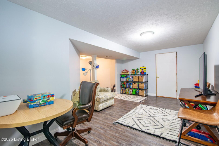 Listing Image 35