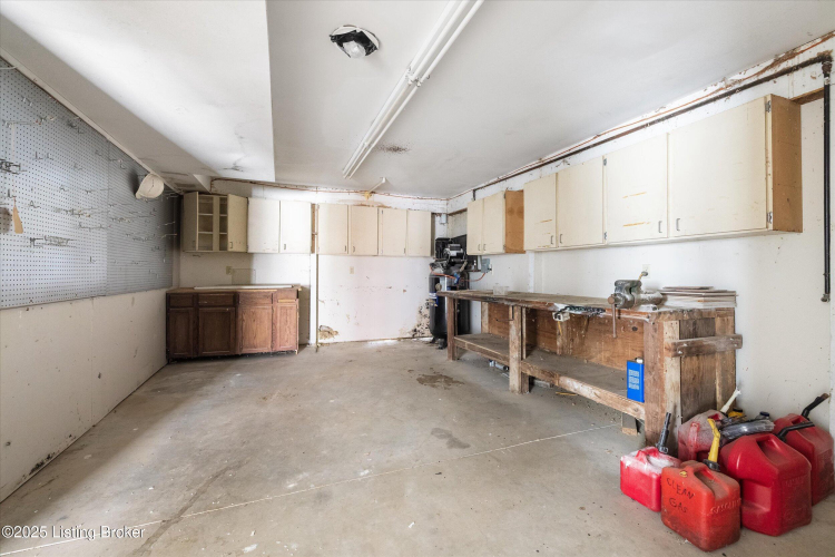 Listing Image 37