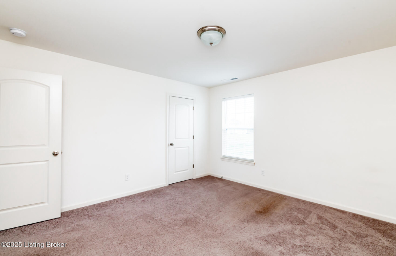 Listing Image 38