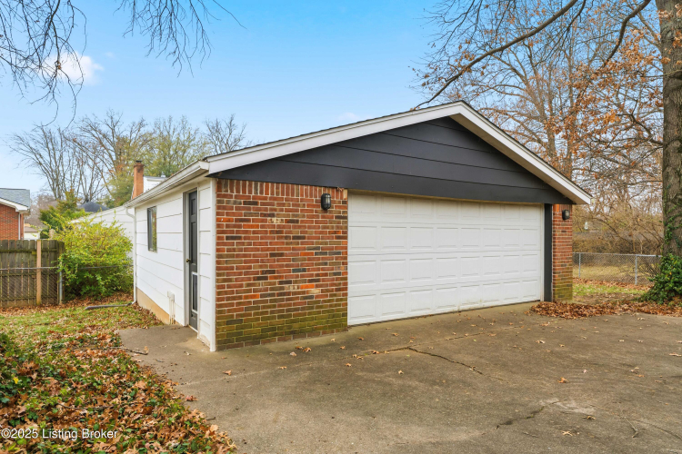 Listing Image 39