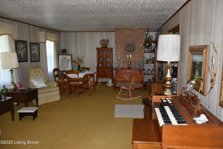 Listing Image 44