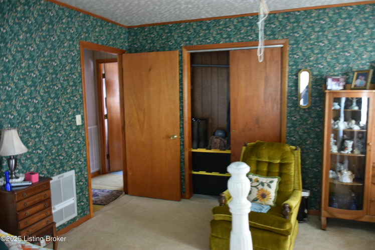 Listing Image 47