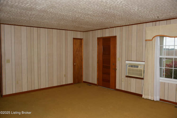 Listing Image 57