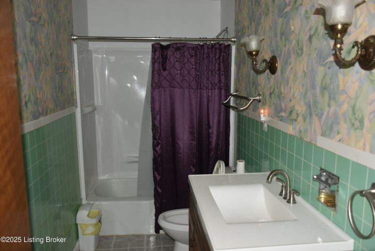 Listing Image 59
