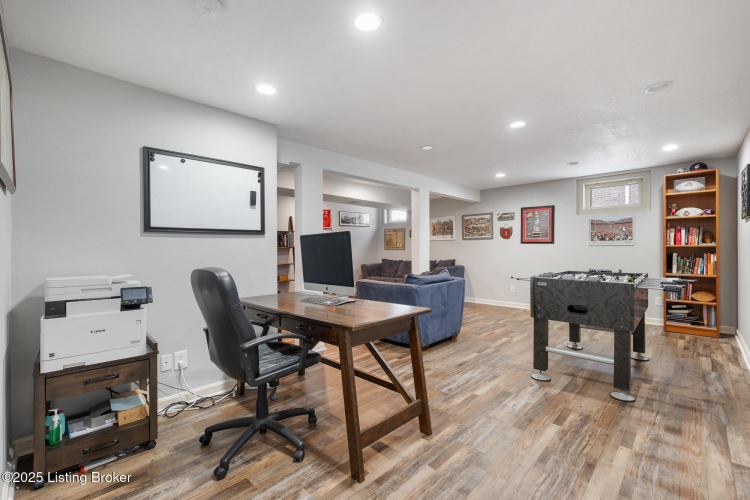 Listing Image 32