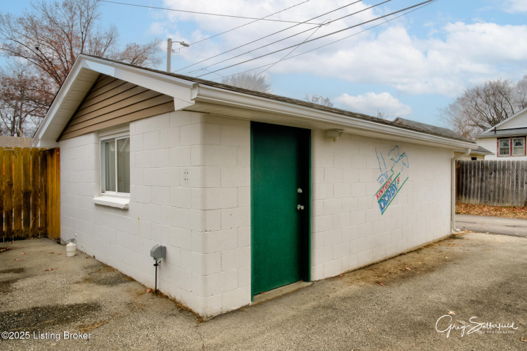 Listing Image 27