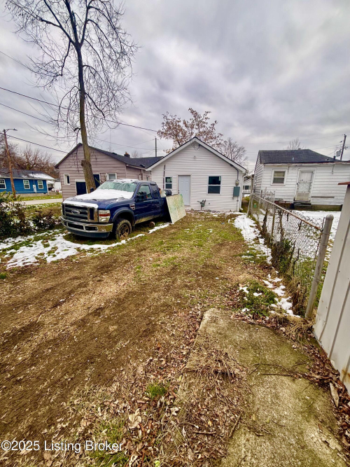 Listing Image 8