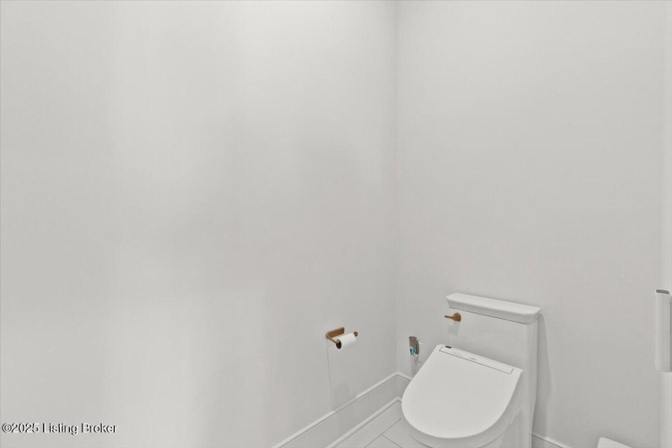 Listing Image 28