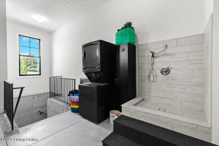 Listing Image 42