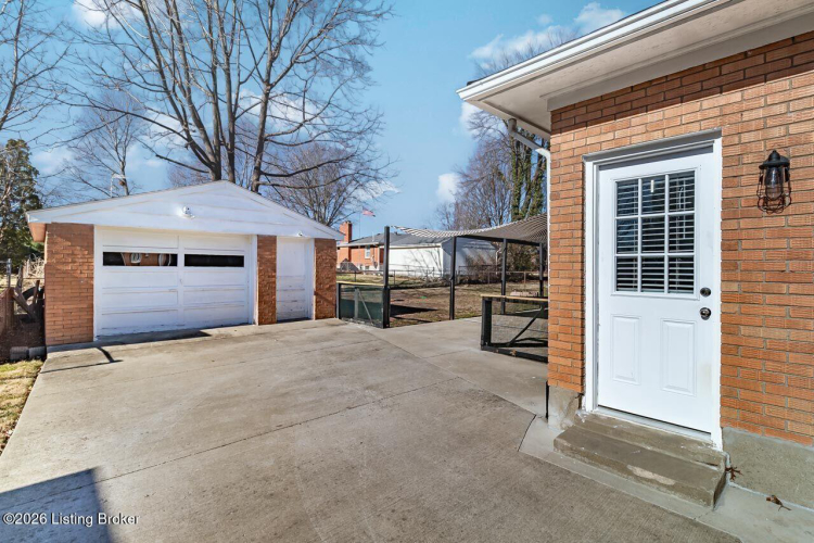 Listing Image 31