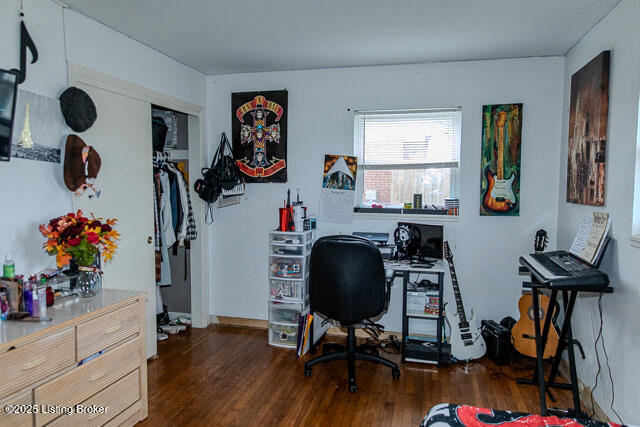 Listing Image 19