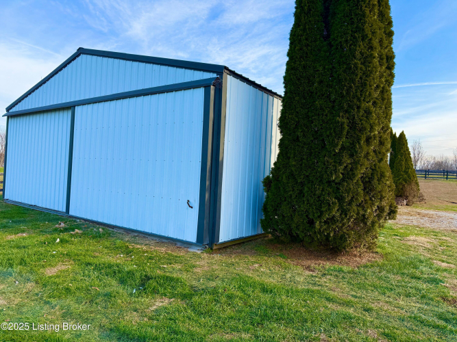 Listing Image 14
