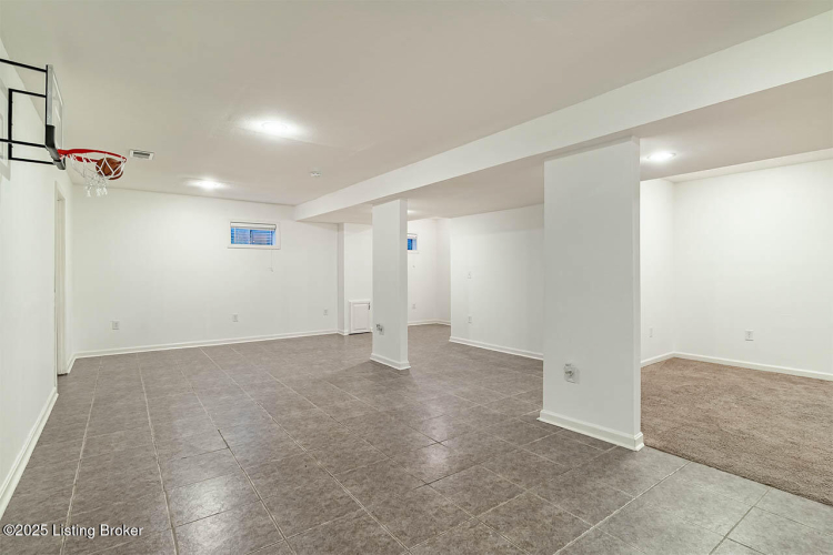Listing Image 40