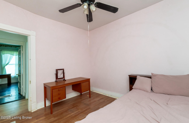 Listing Image 31