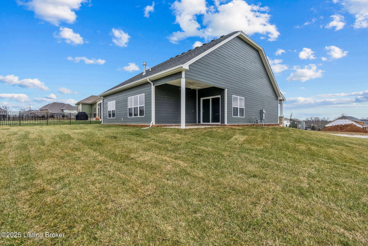 Listing Image 32