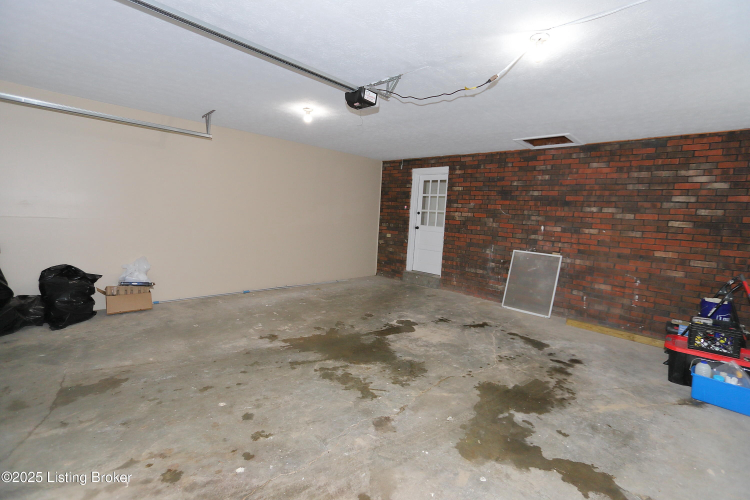 Listing Image 58