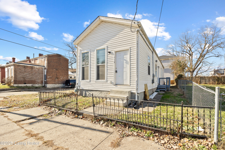 Listing Image 3