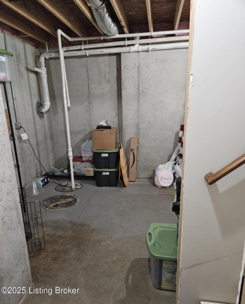 Listing Image 27