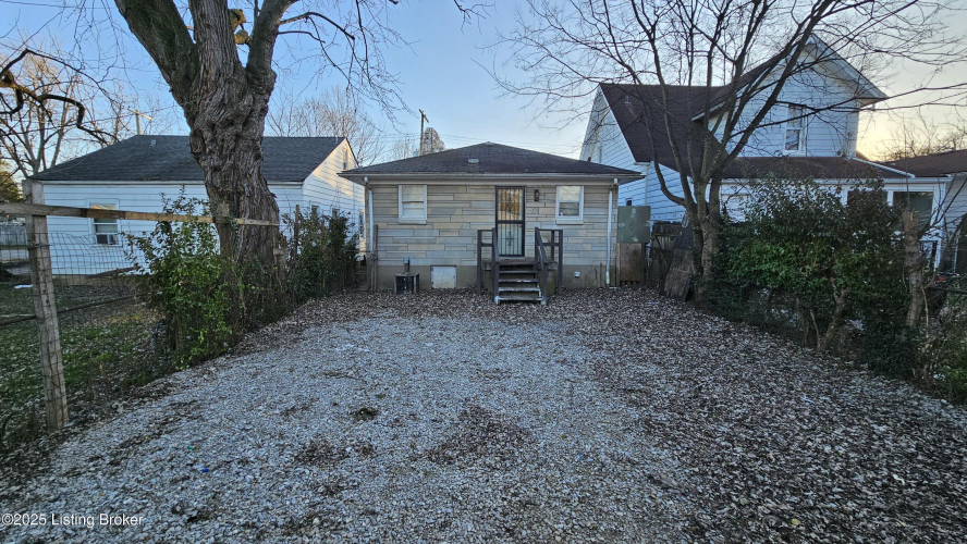 Listing Image 34