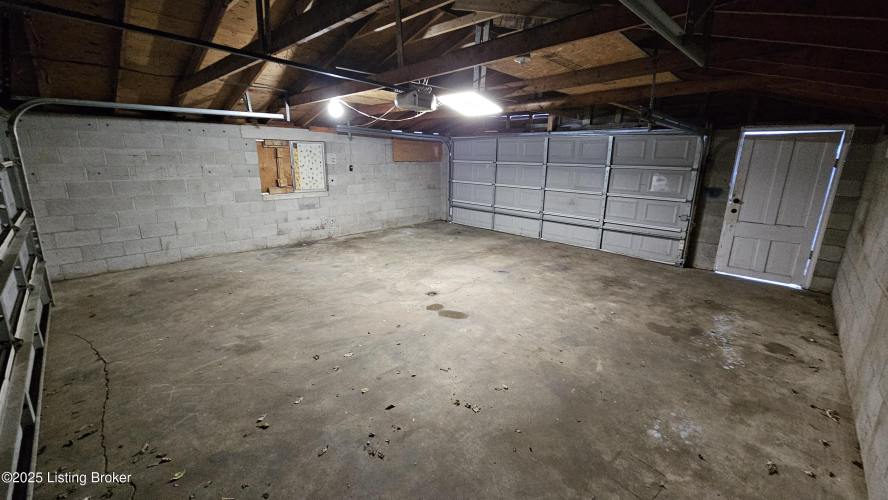 Listing Image 40