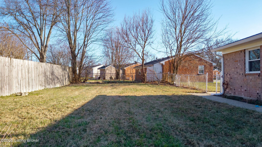 Listing Image 26