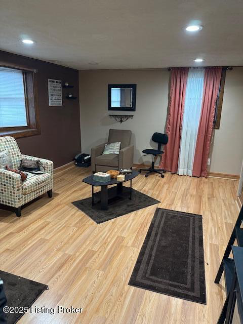 Listing Image 12