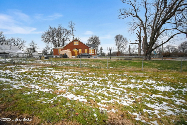 Listing Image 19