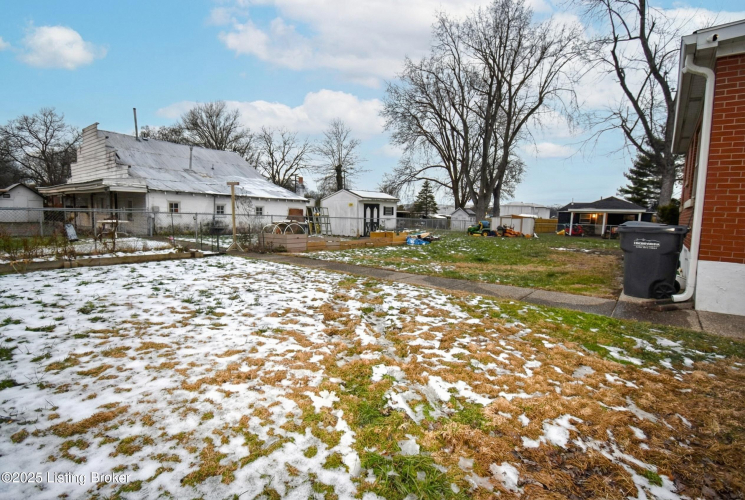 Listing Image 22