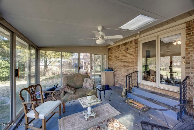 Listing Image 23