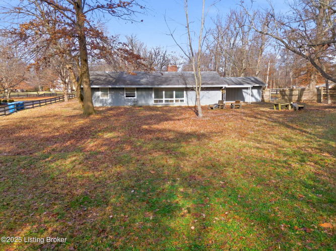Listing Image 23